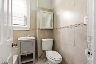 37 Hanford St, Newark, NJ 07114 - Photo 18