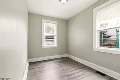 37 Hanford St, Newark, NJ 07114 - Photo 20