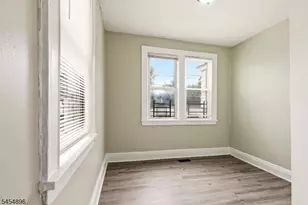37 Hanford St, Newark, NJ 07114 - Photo 8