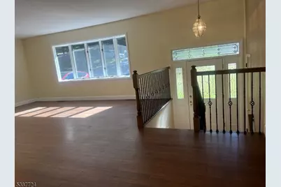 35 Cherokee Trl, Oakland, NJ 07436 - Photo 6