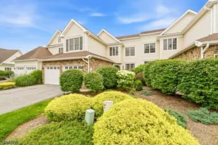56 Briar Ct, Hardyston Township, NJ 07419 - Photo 2
