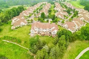 56 Briar Ct, Hardyston Township, NJ 07419 - Photo 6