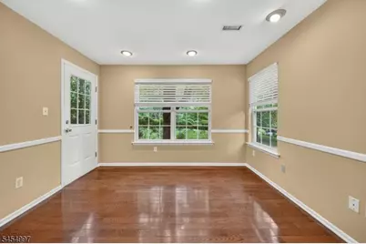 4 Springholm Drive, Berkeley Heights Township, NJ 07922 - Photo 2