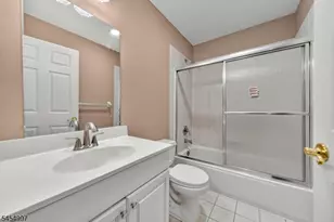 4 Springholm Dr, Berkeley Heights Township, NJ 07922 - Photo 12