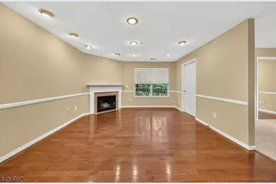 4 Springholm Drive, Berkeley Heights Township, NJ 07922 - Photo 4