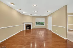 4 Springholm Dr, Berkeley Heights Township, NJ 07922 - Photo 4
