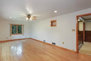 13 Macarthur Ave, Cranford Township, NJ 07016 - Photo 12