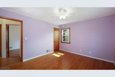 13 Macarthur Ave, Cranford Township, NJ 07016 - Photo 14