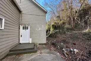 14 W Main St, Clinton, NJ 08809 - Photo 2