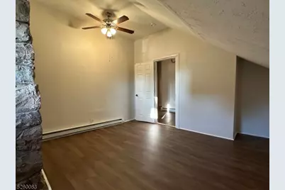 14 W Main St Apt B, Clinton, NJ 08809 - Photo 16