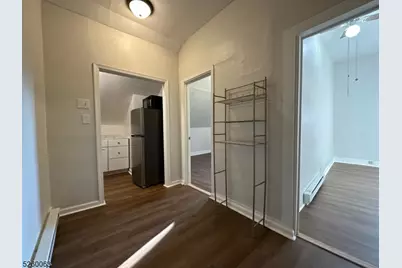 14 W Main St Apt B, Clinton, NJ 08809 - Photo 8