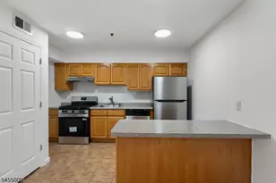 49 Seabury St, Newark, NJ 07104 - Photo 4