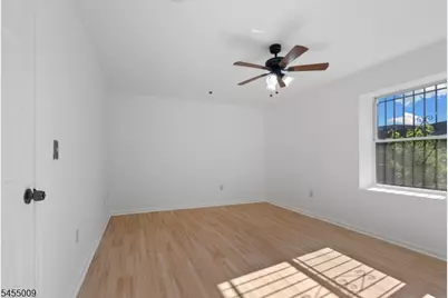 49 Seabury St #1, Newark, NJ 07104 - Photo 10