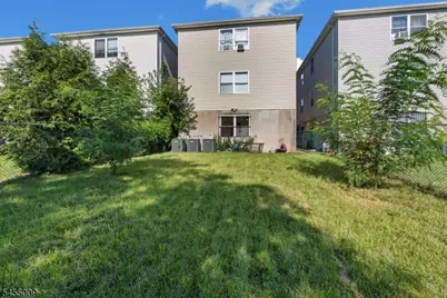 49 Seabury St #1, Newark, NJ 07104 - Photo 12