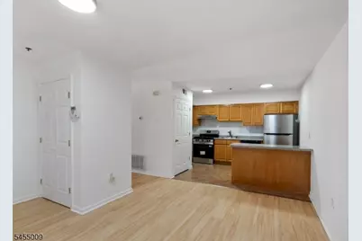 49 Seabury St #1, Newark, NJ 07104 - Photo 2