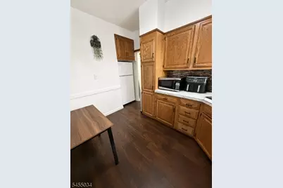 301 Greylock Pkwy #2, Belleville, NJ 07109 - Photo 8