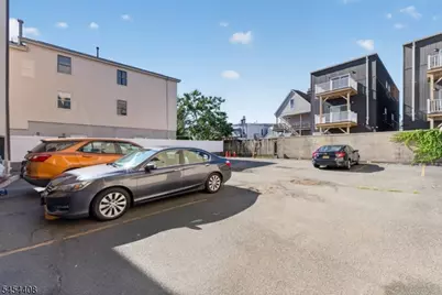 40-46 W 20th St #9, Bayonne, NJ 07002 - Photo 12