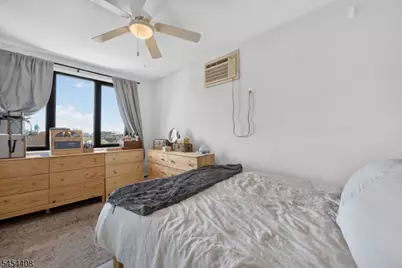 40-46 W 20th St #9, Bayonne, NJ 07002 - Photo 32