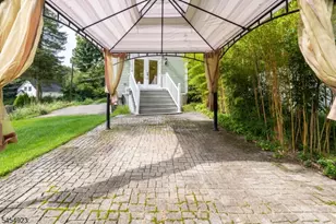 15 Northwestern Way, Hopatcong, NJ 07843 - Photo 4