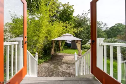 15 Northwestern Way, Hopatcong, NJ 07843 - Photo 6