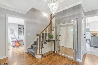 94 Sherwood Ln, Long Hill Township, NJ 07980 - Photo 2