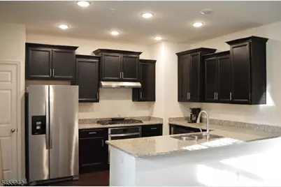 80 Albert Ct, Randolph Township, NJ 07869 - Photo 2