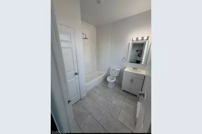 80 Beverly St, Newark, NJ 07108 - Photo 8