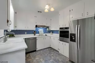 27 Wood Rd, Morris Township, NJ 07960 - Photo 12