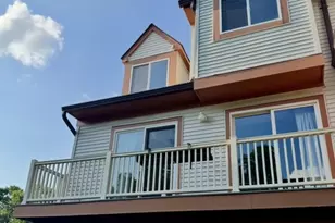 64 Woods Edge Dr, Roxbury Township, NJ 07876 - Photo 2