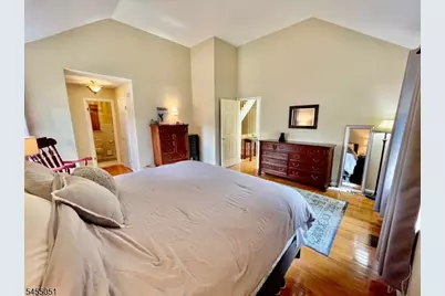 2 Hawthorne Pl, Bernards Township, NJ 07920 - Photo 8