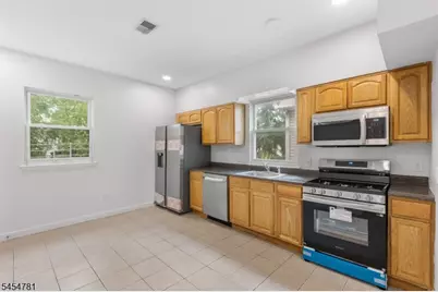 35 N 16th St, East Orange, NJ 07017 - Photo 20