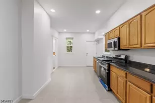 35 N 16th St, East Orange, NJ 07017 - Photo 14