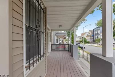 35 N 16th St, East Orange, NJ 07017 - Photo 2