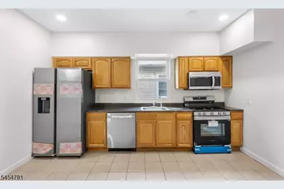 35 N 16th St, East Orange, NJ 07017 - Photo 22
