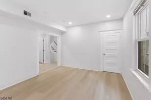 35 N 16th St, East Orange, NJ 07017 - Photo 18
