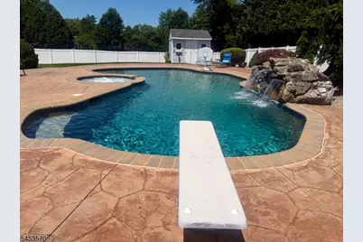 6 Briarheath Ln, Clark Township, NJ 07066 - Photo 6