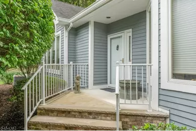430 Windham Ct, Wyckoff Township, NJ 07481 - Photo 4