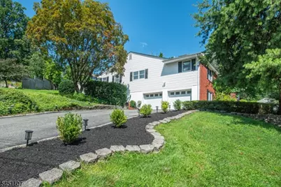 78 Sun Valley Way, Morris Plains, NJ 07950 - Photo 2
