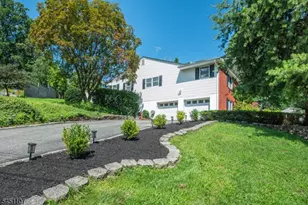 78 Sun Valley Way, Morris Plains, NJ 07950 - Photo 2