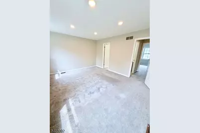 86 Wilton Ave, Middlesex, NJ 08846 - Photo 16