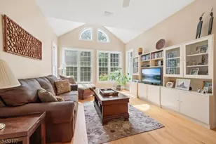 48 Ascot Dr, Washington Township, NJ 07853 - Photo 18