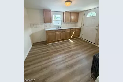 37 E McFarlan St, Dover, NJ 07801 - Photo 2