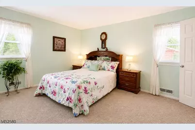 275 Saint Cloud Ave, West Orange Township, NJ 07052 - Photo 8