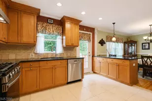 275 St Cloud Ave, West Orange Township, NJ 07052 - Photo 6
