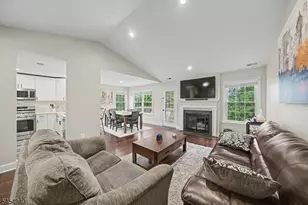 3 Juniper Ct, Clifton, NJ 07014 - Photo 2