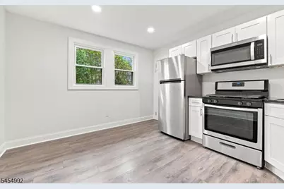 36 Whitfield St, Caldwell, NJ 07006 - Photo 4