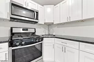 36 Whitfield St, Caldwell, NJ 07006 - Photo 2