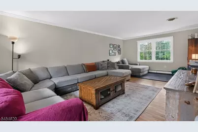 17 Wayside Ln, Clinton Township, NJ 08833 - Photo 4