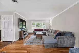 17 Wayside Ln, Clinton Township, NJ 08833 - Photo 6