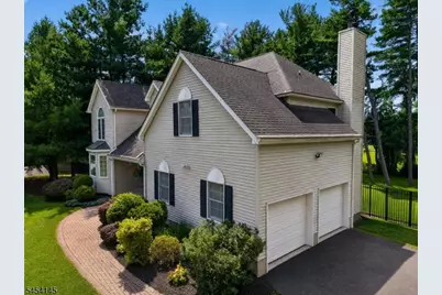 17 Boehm Drive, Clinton Township, NJ 08833 - Photo 4